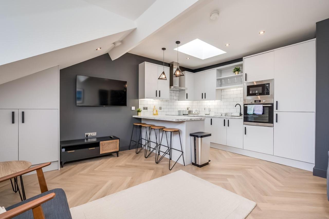 Apartments: Street Apartment